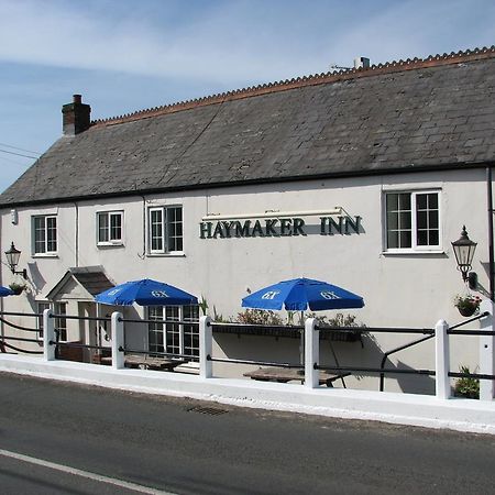 The Haymaker Inn Chard Exterior foto