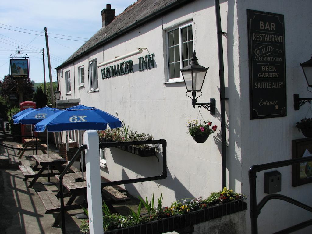 The Haymaker Inn Chard Exterior foto
